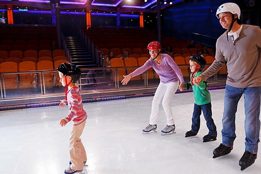 RCI Ice Skating .jpeg